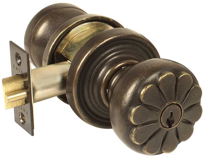 door knob with lock and key